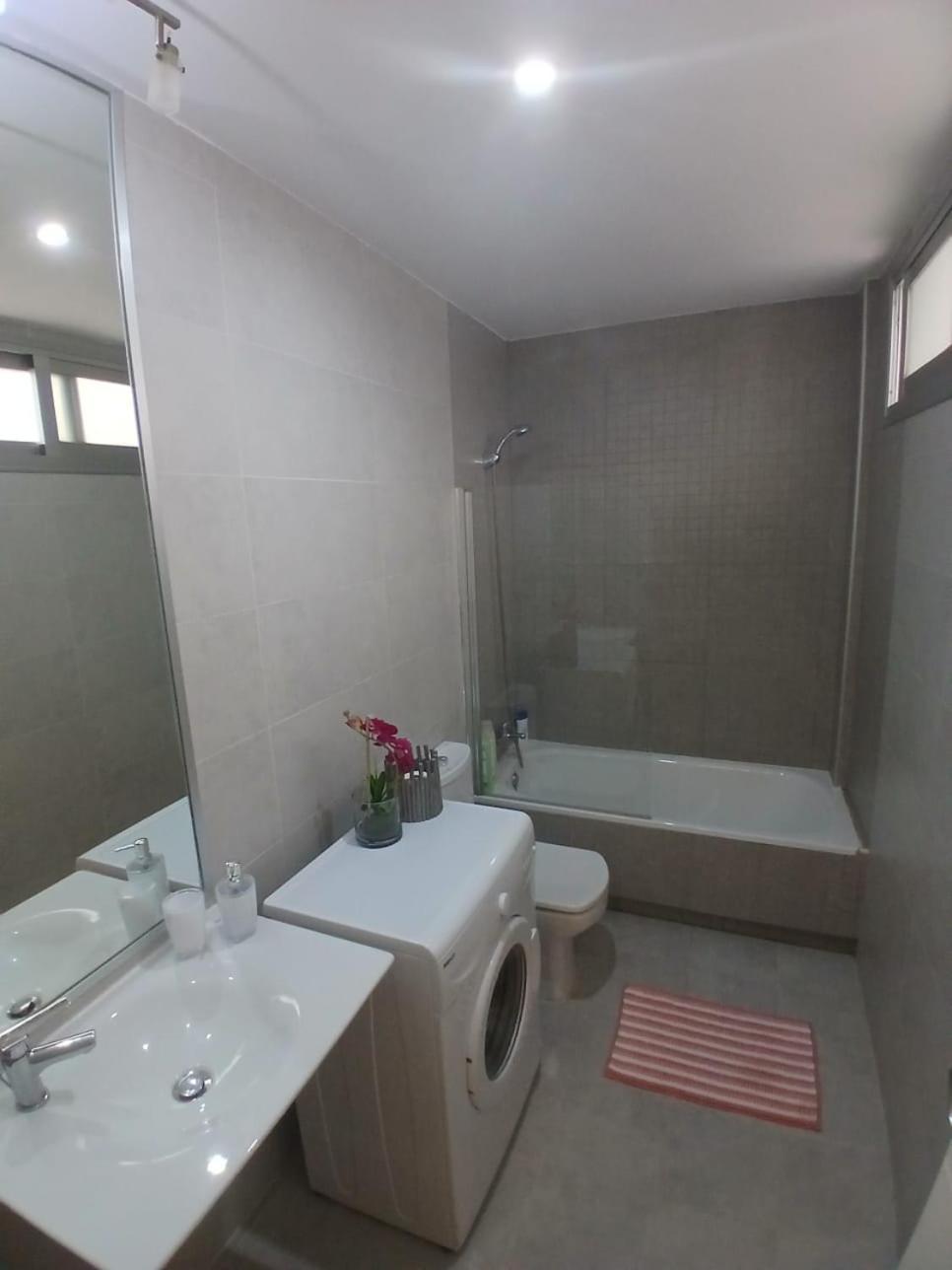 Apartamento Bernier Malaga Luaran gambar